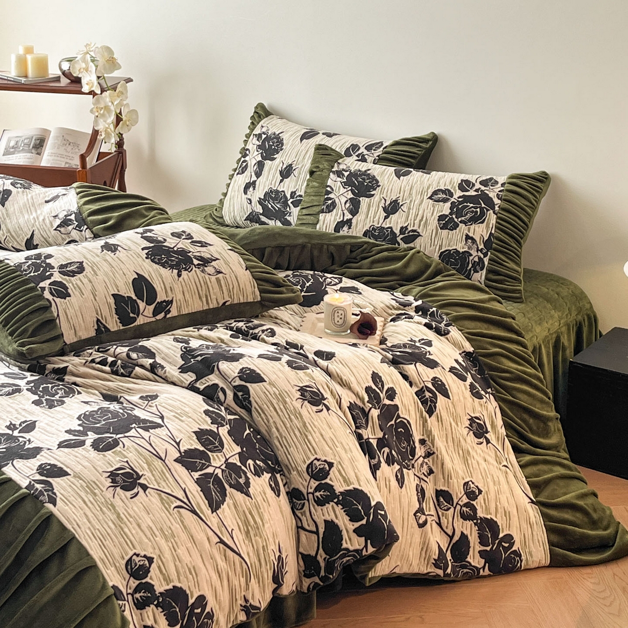 91家纺网 家纺一手货源 找家纺 金阳光家纺 2025新款雕花绒色烂牛奶绒法式泡泡袖牛奶绒床单床盖四件套 香谢落叶-小夜曲