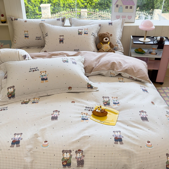 91家纺网 家纺一手货源 找家纺 绵庭家纺 2025新款田园花卉全棉纯棉印花四件套 小熊系铃