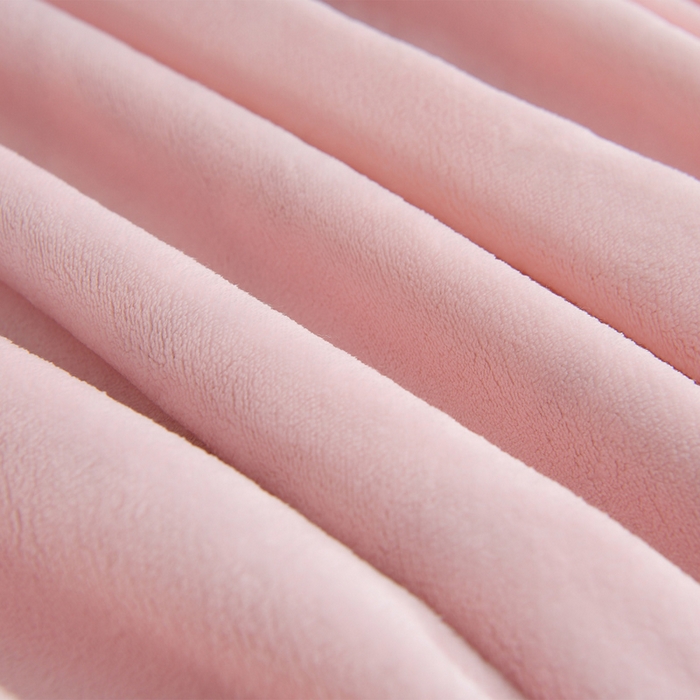 91家纺网 家纺一手货源 找家纺 德比尔斯  2025新款兔毛绒兔兔绒牛奶绒四件套床盖款 花间密语