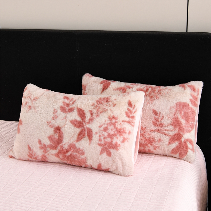 91家纺网 家纺一手货源 找家纺 德比尔斯  2025新款兔毛绒兔兔绒牛奶绒四件套床盖款 花间密语