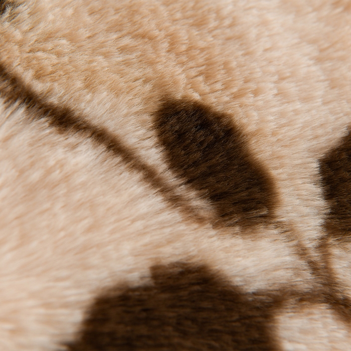 91家纺网 家纺一手货源 找家纺 德比尔斯  2025新款兔毛绒兔兔绒牛奶绒四件套床盖款 花漾间