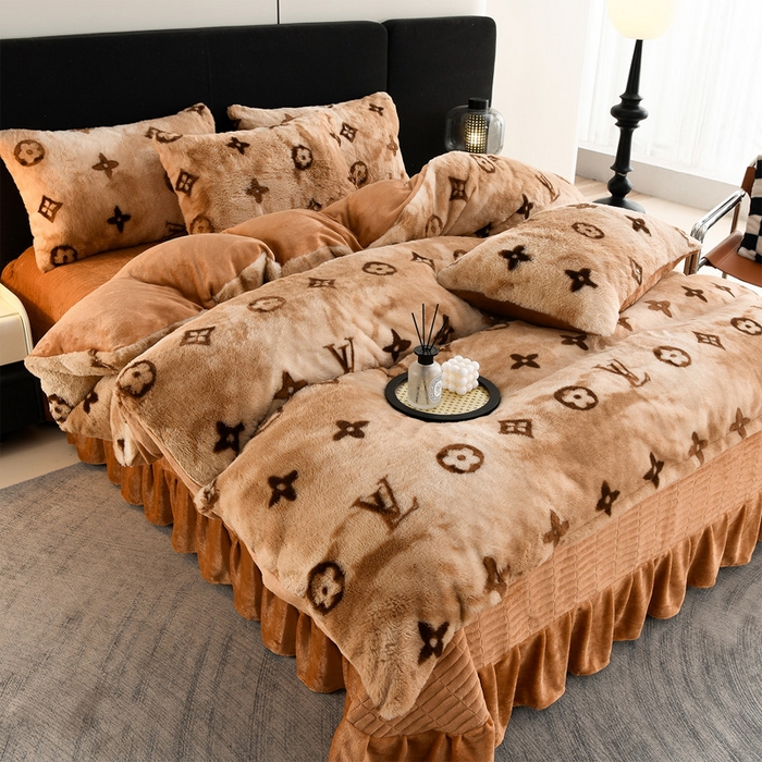 91家纺网 家纺一手货源 找家纺 德比尔斯  2025新款兔毛绒兔兔绒牛奶绒四件套床盖款 墨本