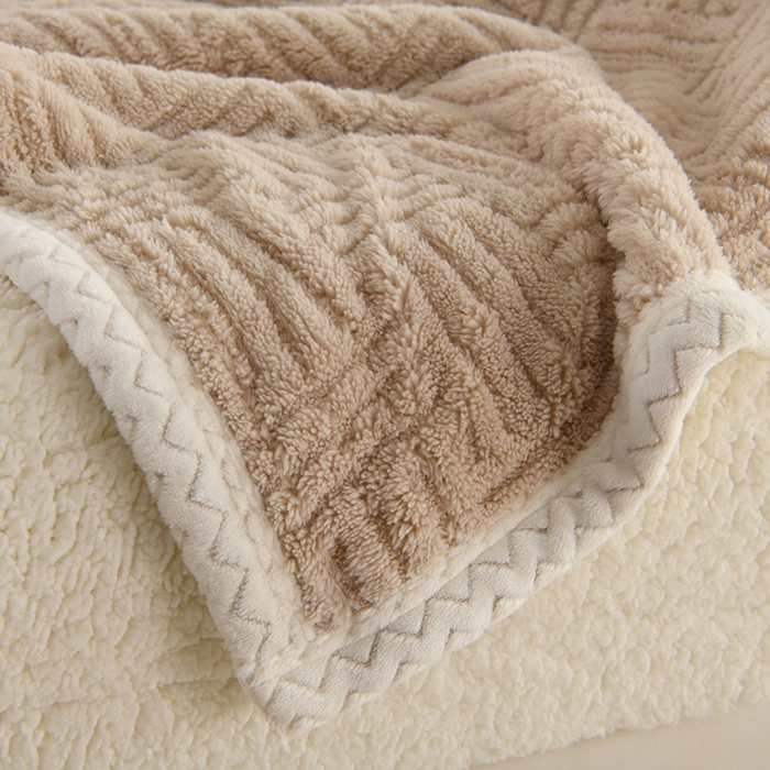 91家纺网 家纺一手货源 找家纺 圣靓 2025新款塔芙绒羊羔绒双层毯子毛毯 暖窝卡其