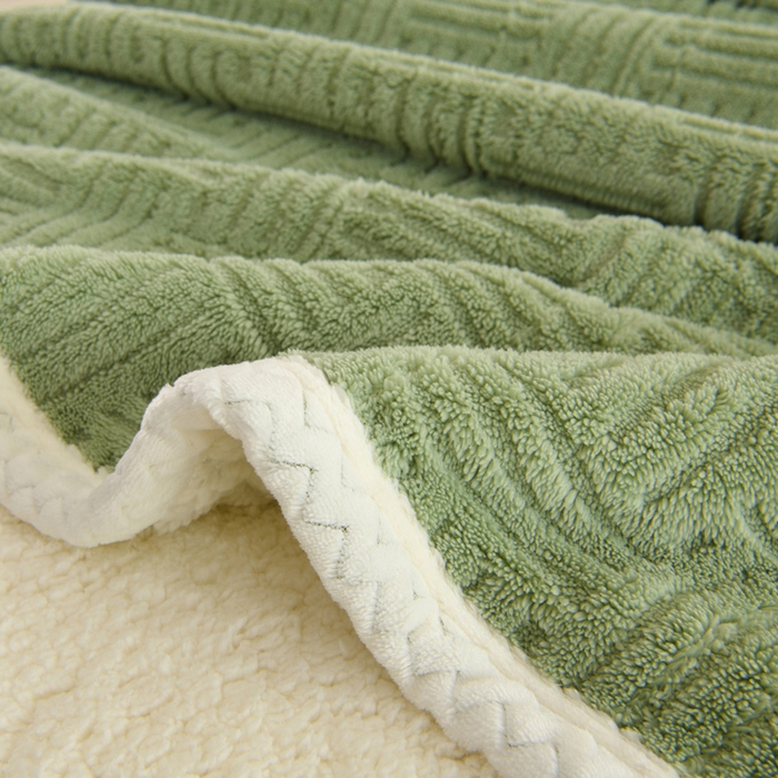 91家纺网 家纺一手货源 找家纺 圣靓 2025新款塔芙绒羊羔绒双层毯子毛毯 暖窝抹茶