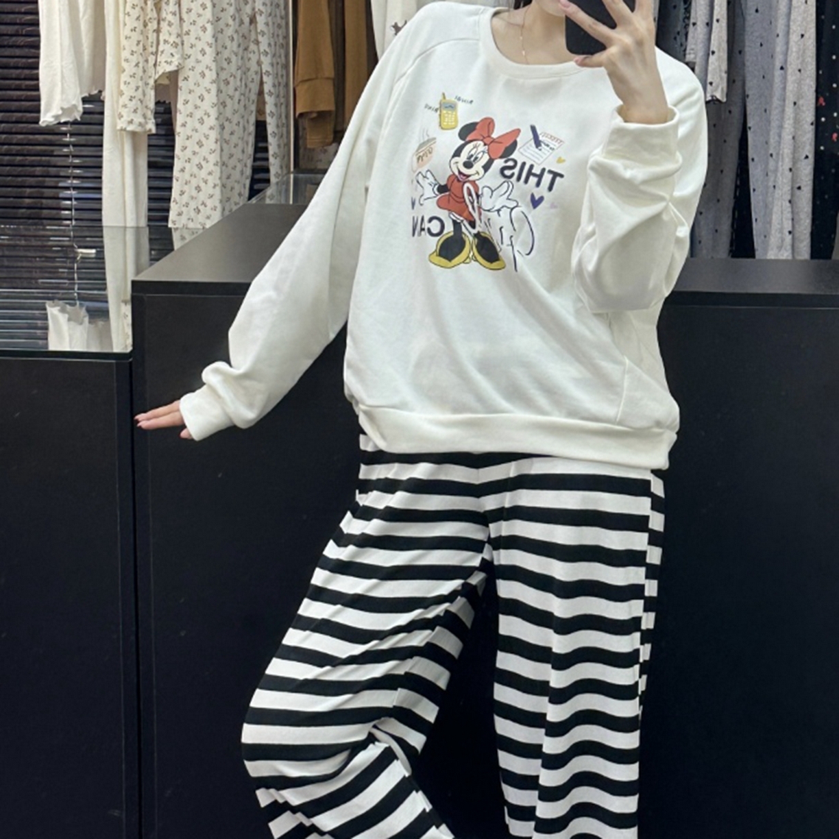 91家纺网 家纺一手货源 找家纺 （总）妍景家居生活馆 2025新款休闲圆领条纹米奇套装