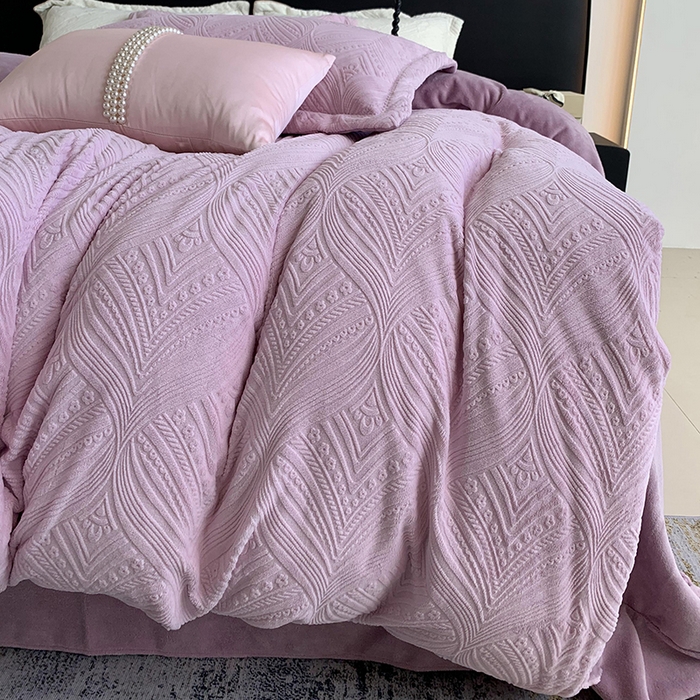 91家纺网 家纺一手货源 找家纺 莱豫家纺 2025新款全消光雕花牛奶绒四件套-流年 流年风信紫