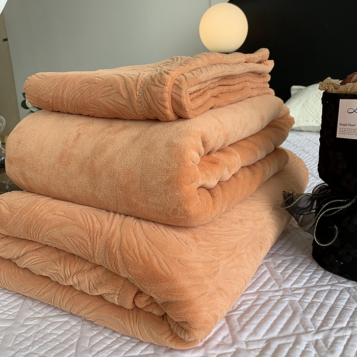 91家纺网 家纺一手货源 找家纺 莱豫家纺 2025新款全消光雕花牛奶绒四件套-流年 流年心愿橙