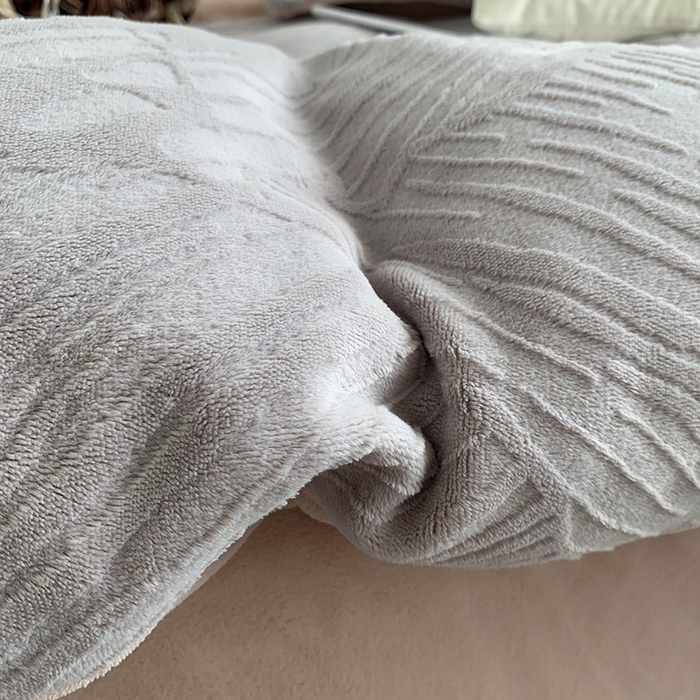 91家纺网 家纺一手货源 找家纺 莱豫家纺 2025新款全消光雕花牛奶绒四件套-流年 流年松露棕