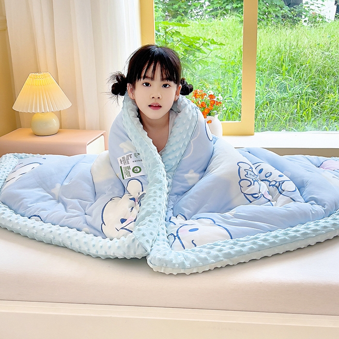 91家纺网 家纺一手货源 找家纺 吉咪兔家纺 25年新款三丽鸥库洛米儿童豆豆被针织棉幼儿园宝宝午睡春秋四季婴儿被子伙伴玉桂狗