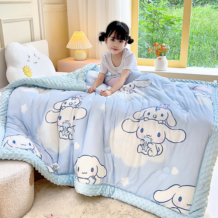 91家纺网 家纺一手货源 找家纺 吉咪兔家纺 25年新款三丽鸥库洛米儿童豆豆被针织棉幼儿园宝宝午睡春秋四季婴儿被子伙伴玉桂狗