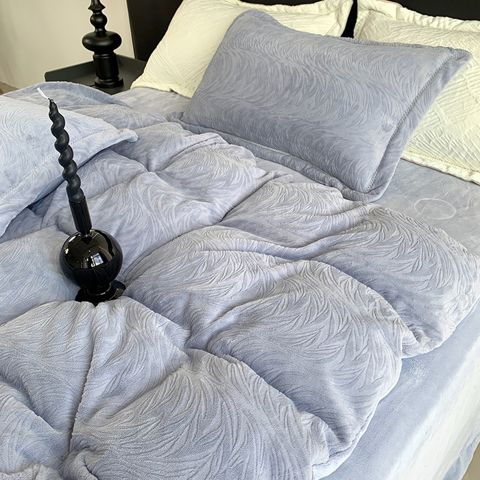 91家纺网 家纺一手货源 找家纺 （总）莱豫家纺 2025新款全消光雕花牛奶绒四件套-流年