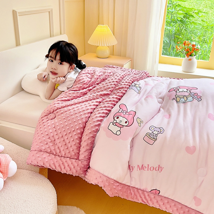 91家纺网 家纺一手货源 找家纺 吉咪兔家纺 25年新款三丽鸥库洛米儿童豆豆被针织棉幼儿园宝宝午睡春秋四季婴儿被子星星美乐蒂