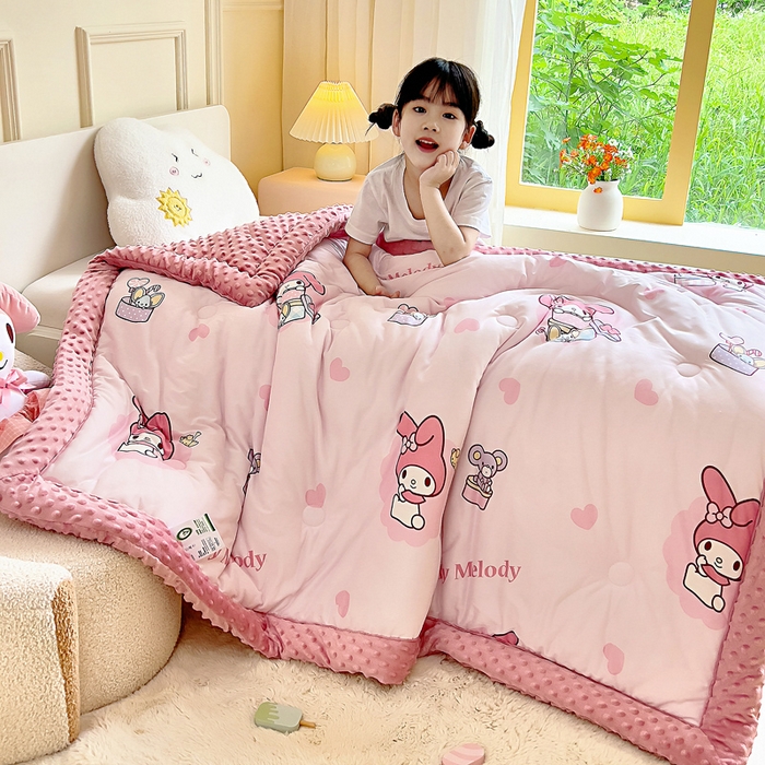 91家纺网 家纺一手货源 找家纺 吉咪兔家纺 25年新款三丽鸥库洛米儿童豆豆被针织棉幼儿园宝宝午睡春秋四季婴儿被子星星美乐蒂