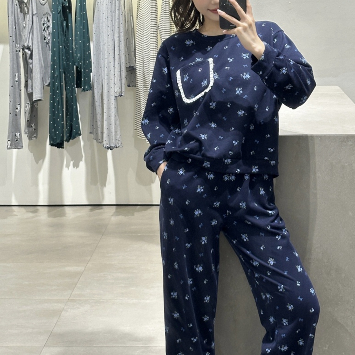 91家纺网 家纺一手货源 找家纺 （总）妍景家居生活馆 2025新款卫衣碎花圆领套装