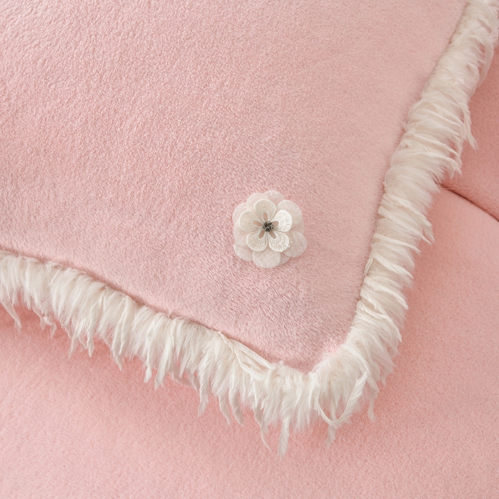 91家纺网 家纺一手货源 找家纺 德比尔斯 2025新款海獭毛石墨烯四件套 米娅-粉