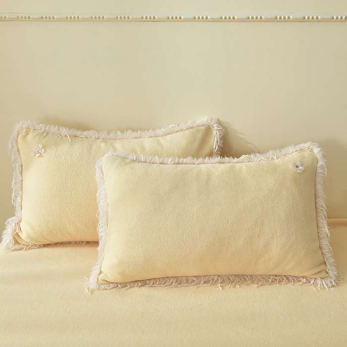 91家纺网 家纺一手货源 找家纺 德比尔斯 2025新款海獭毛石墨烯四件套 米娅-黄