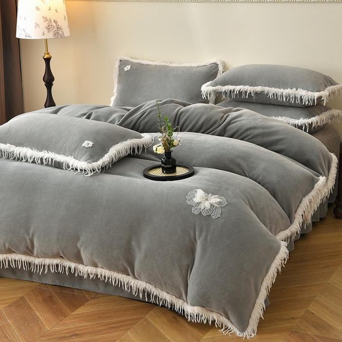 91家纺网 家纺一手货源 找家纺 德比尔斯 2025新款海獭毛石墨烯四件套 米娅-灰