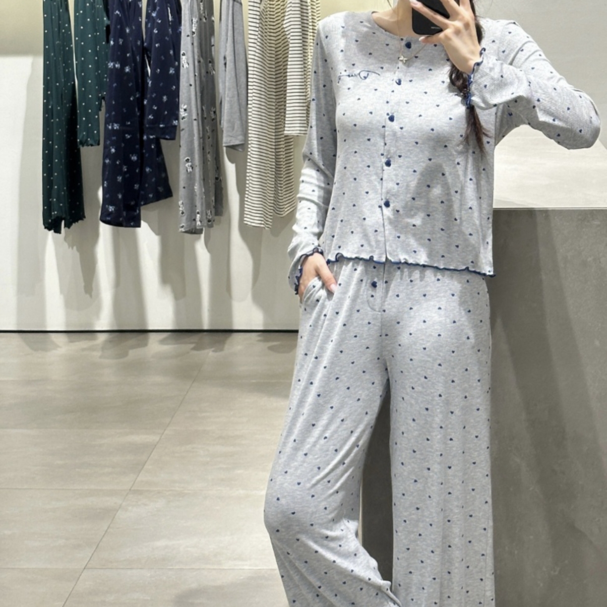 91家纺网 家纺一手货源 找家纺 （总）妍景家居生活馆 2025新款莫代尔民小爱心开衫套装