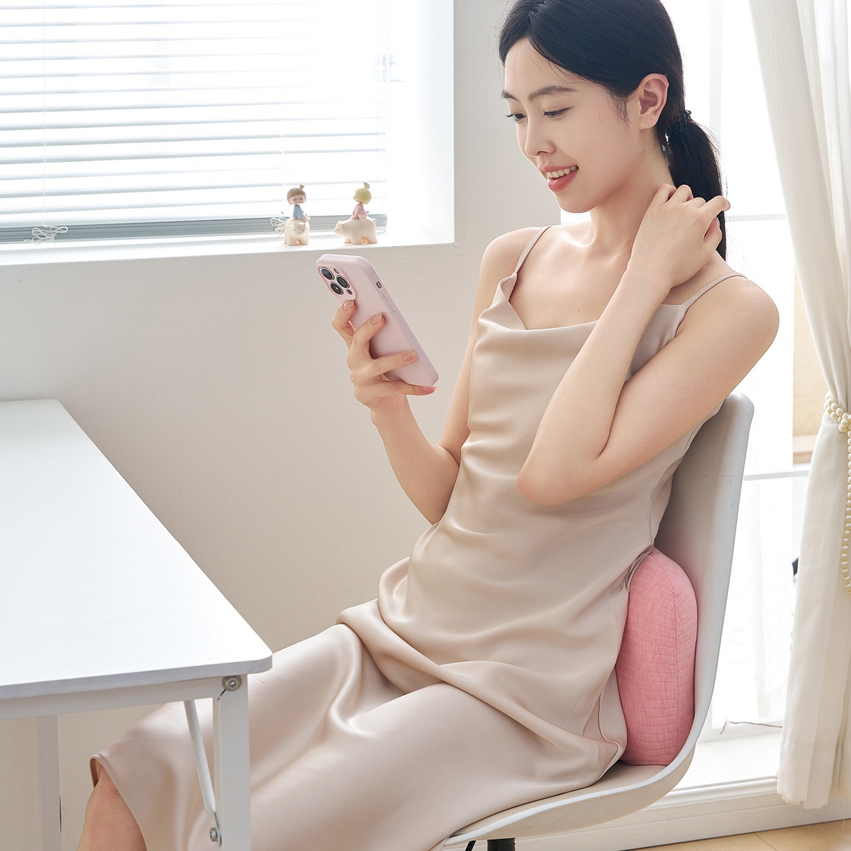 91家纺网 家纺一手货源 找家纺 乐可 2025新款条纹乳胶面包枕头枕芯抱枕午睡枕露营枕 条纹乳胶面包枕-MT1浅粉