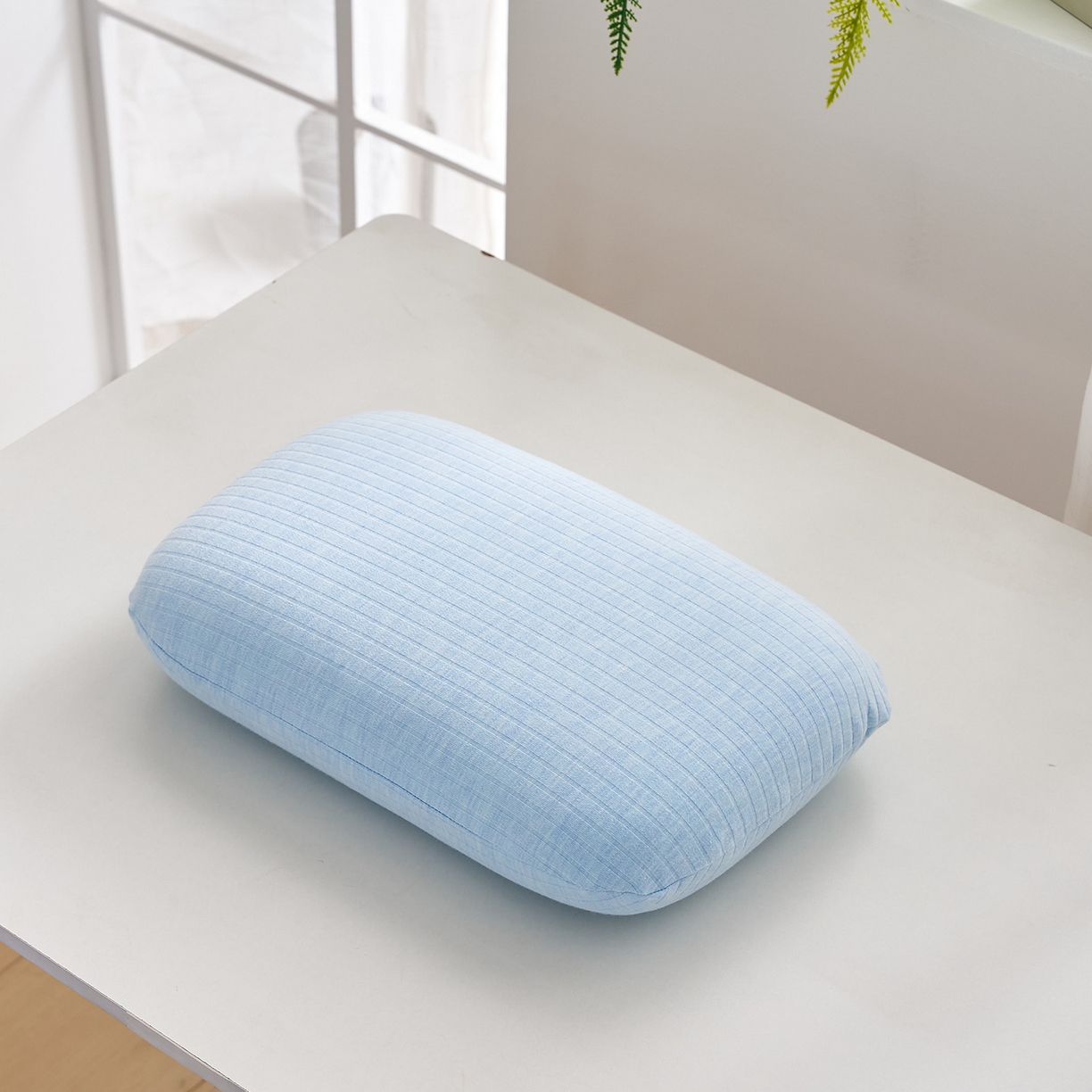 91家纺网 家纺一手货源 找家纺 乐可 2025新款条纹乳胶面包枕头枕芯抱枕午睡枕露营枕 条纹乳胶面包枕-MT1浅蓝