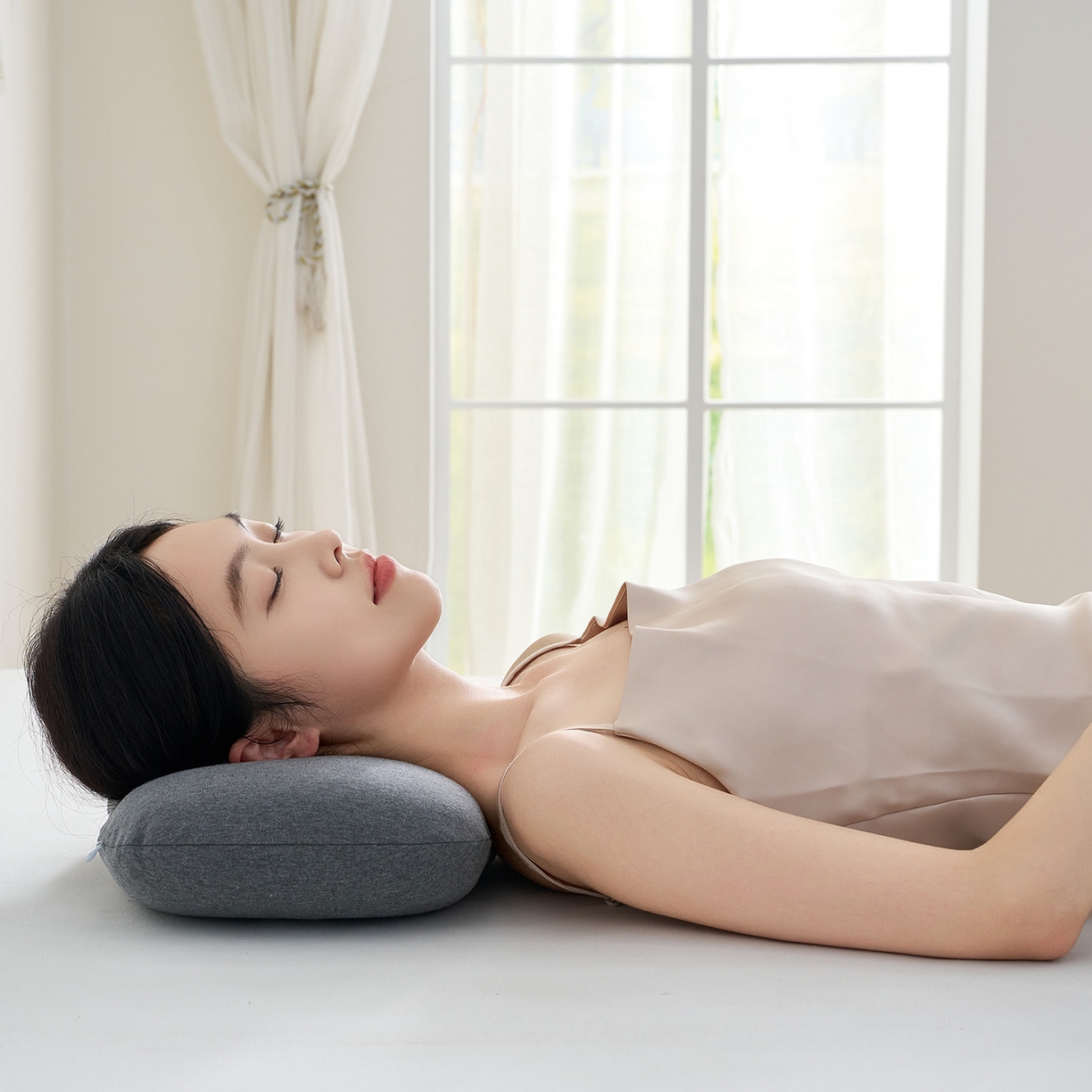 91家纺网 家纺一手货源 找家纺 乐可 2025新款针织棉乳胶面包枕头枕芯抱枕午睡枕露营枕 针织棉乳胶面包枕-MZ1深灰