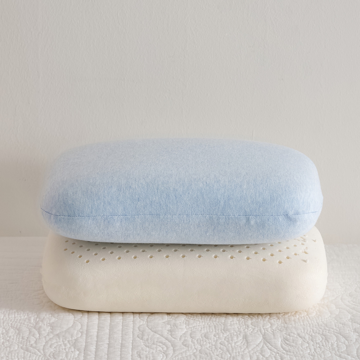 91家纺网 家纺一手货源 找家纺 乐可 2025新款针织棉乳胶面包枕头枕芯抱枕午睡枕露营枕 针织棉乳胶面包枕-MZ1天蓝