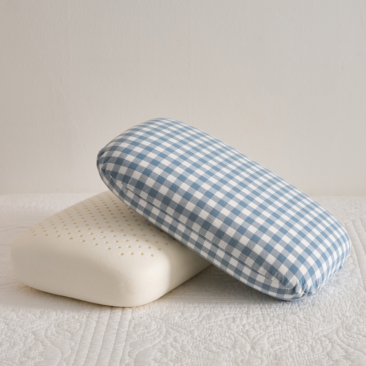 91家纺网 家纺一手货源 找家纺 乐可 2025新款水洗棉乳胶面包枕头枕芯抱枕午睡枕露营枕 水洗棉乳胶面包枕-MS1蓝