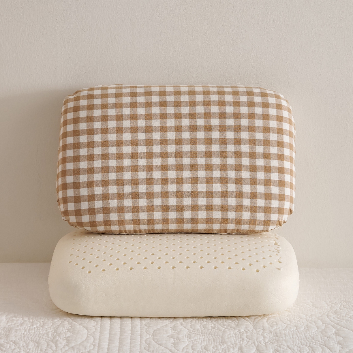 91家纺网 家纺一手货源 找家纺 乐可 2025新款水洗棉乳胶面包枕头枕芯抱枕午睡枕露营枕 水洗棉乳胶面包枕-MS1咖