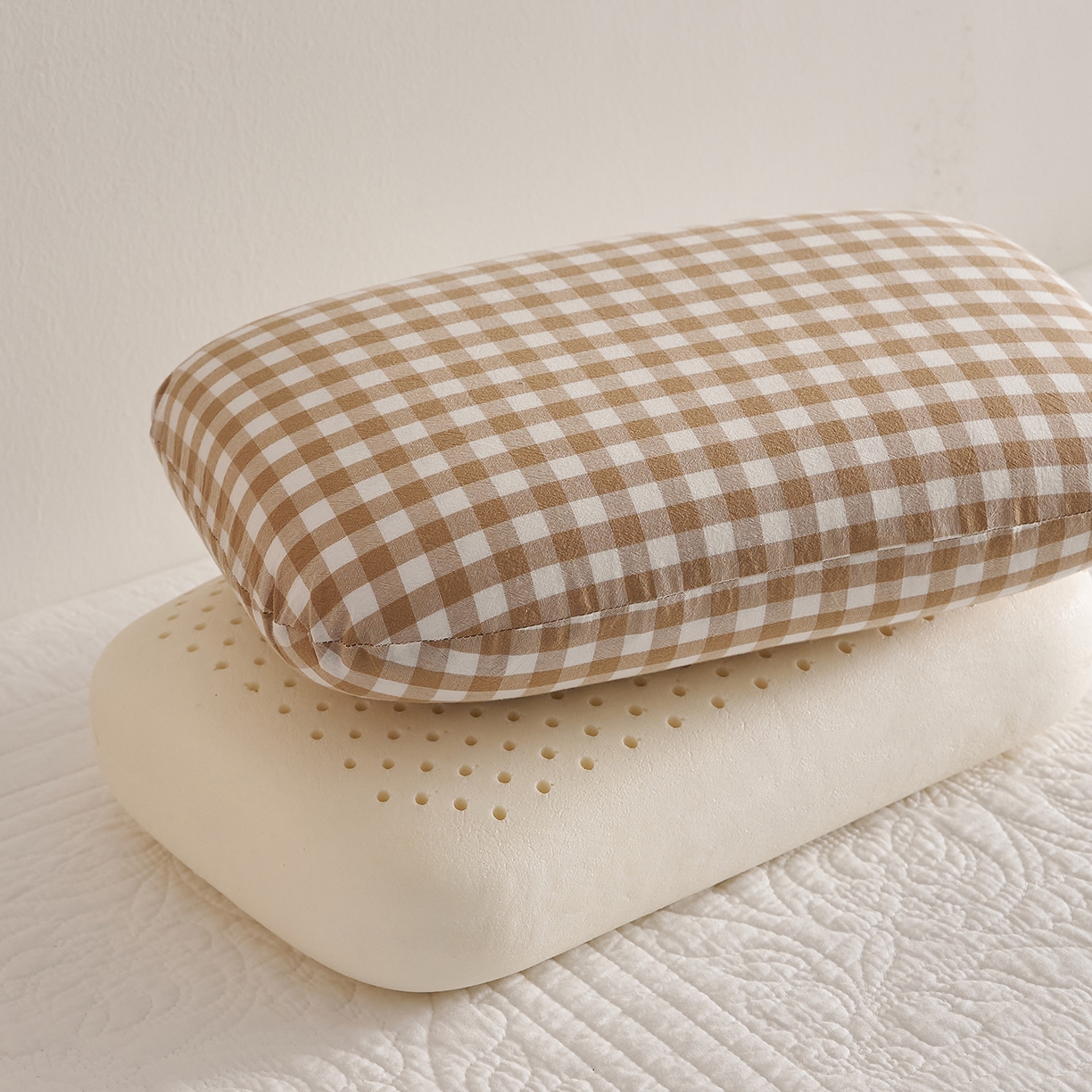 91家纺网 家纺一手货源 找家纺 乐可 2025新款水洗棉乳胶面包枕头枕芯抱枕午睡枕露营枕 水洗棉乳胶面包枕-MS1咖