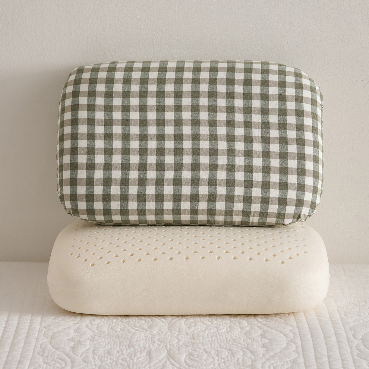 91家纺网 家纺一手货源 找家纺 乐可 2025新款水洗棉乳胶面包枕头枕芯抱枕午睡枕露营枕 水洗棉乳胶面包枕-MS1绿