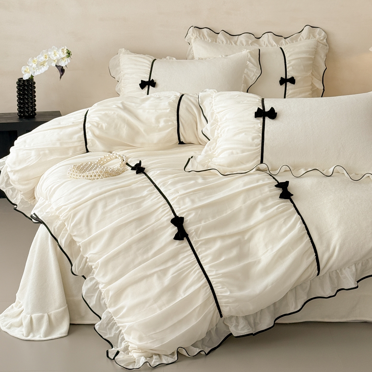 91家纺网 家纺一手货源 找家纺 （总）米可 2025新款牛奶绒蕾丝花边四件套韩版法式公主风四件套~  安琪儿系列