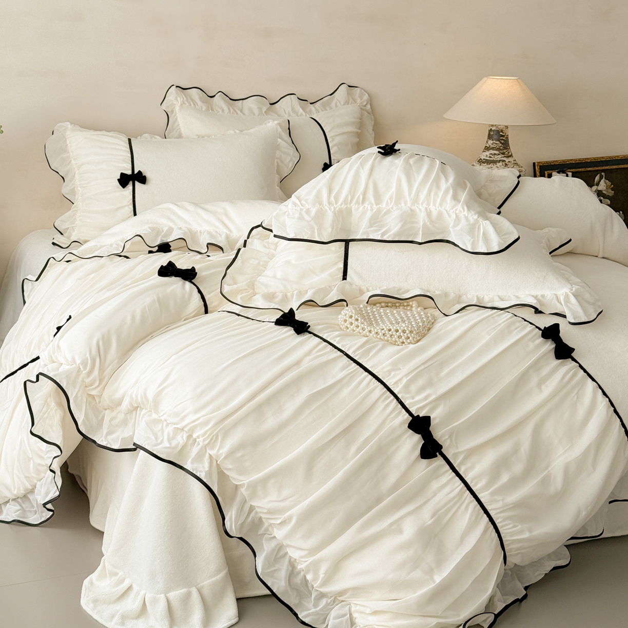 91家纺网 家纺一手货源 找家纺 （总）米可 2025新款牛奶绒蕾丝花边四件套韩版法式公主风四件套~  安琪儿系列