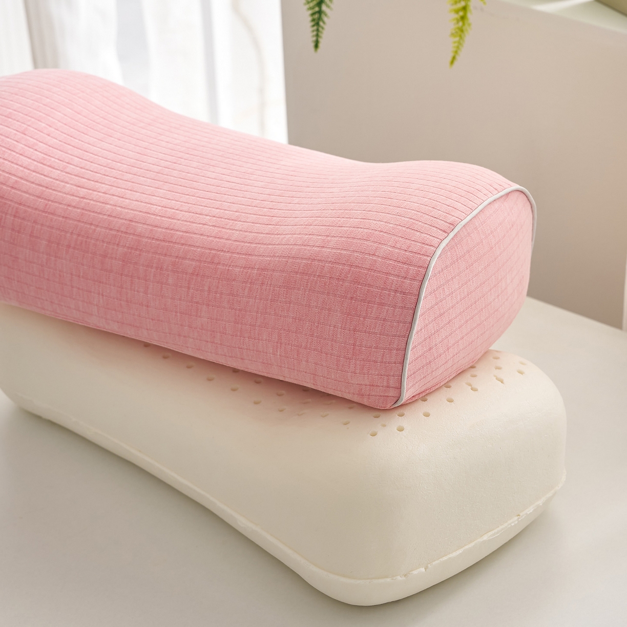 91家纺网 家纺一手货源 找家纺 （总）乐可 2025新款条纹乳胶便携枕头枕芯抱枕午睡枕露营枕