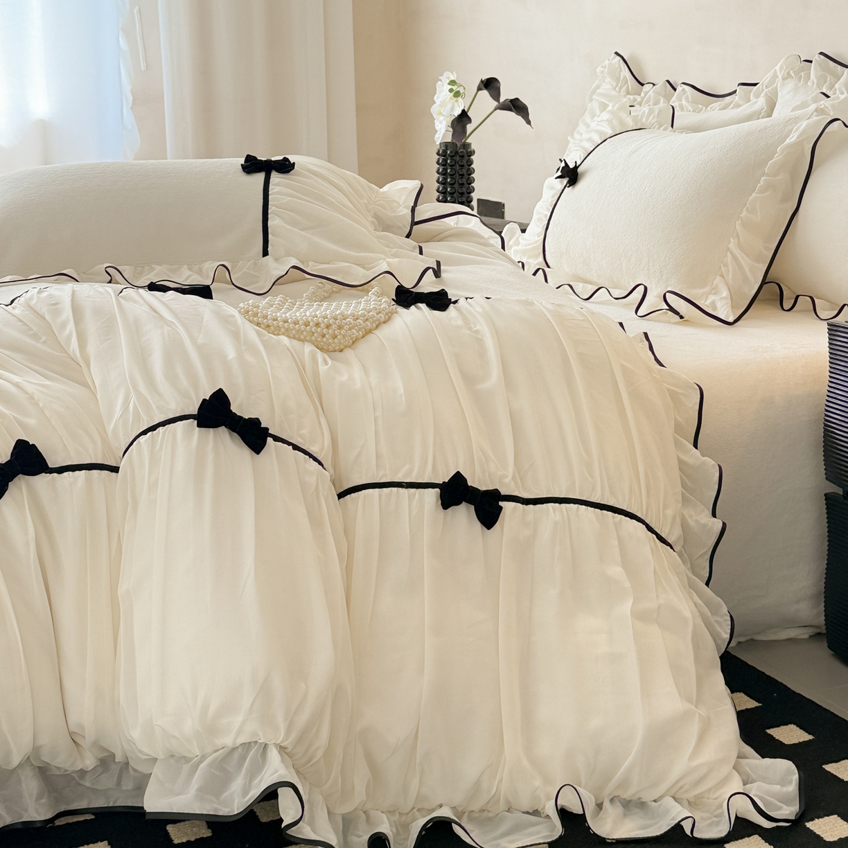 91家纺网 家纺一手货源 找家纺 米可 2025新款牛奶绒蕾丝花边四件套韩版法式公主风四件套~  安琪儿系列 安琪儿~白