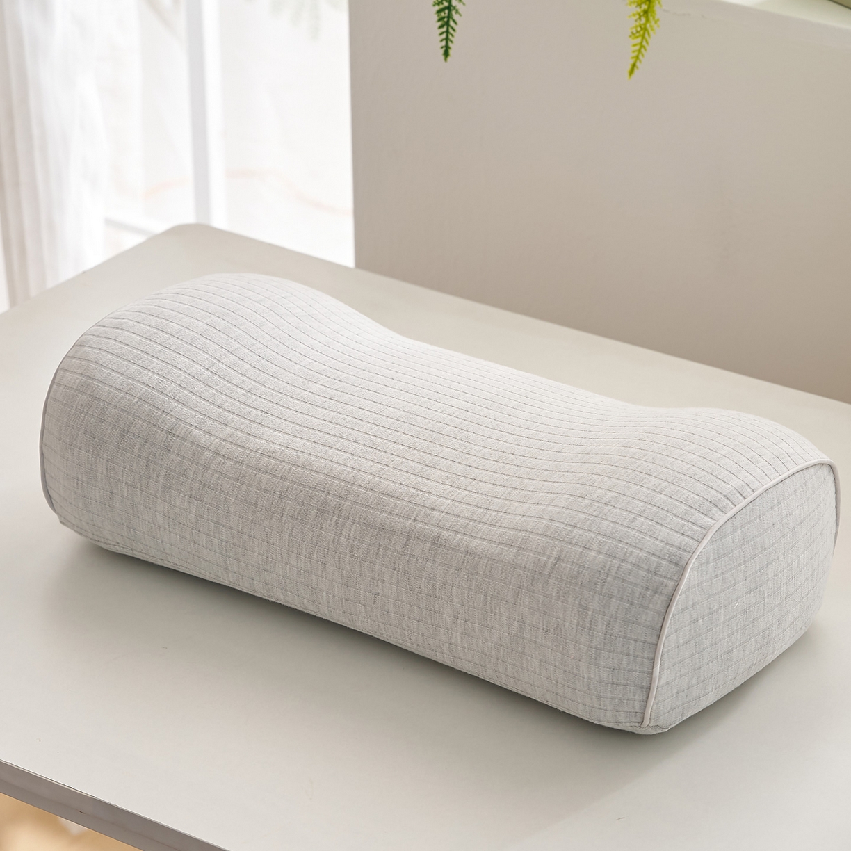 91家纺网 家纺一手货源 找家纺 乐可 2025新款条纹乳胶便携枕头枕芯抱枕午睡枕露营枕 条纹乳胶便携枕-XT3浅灰