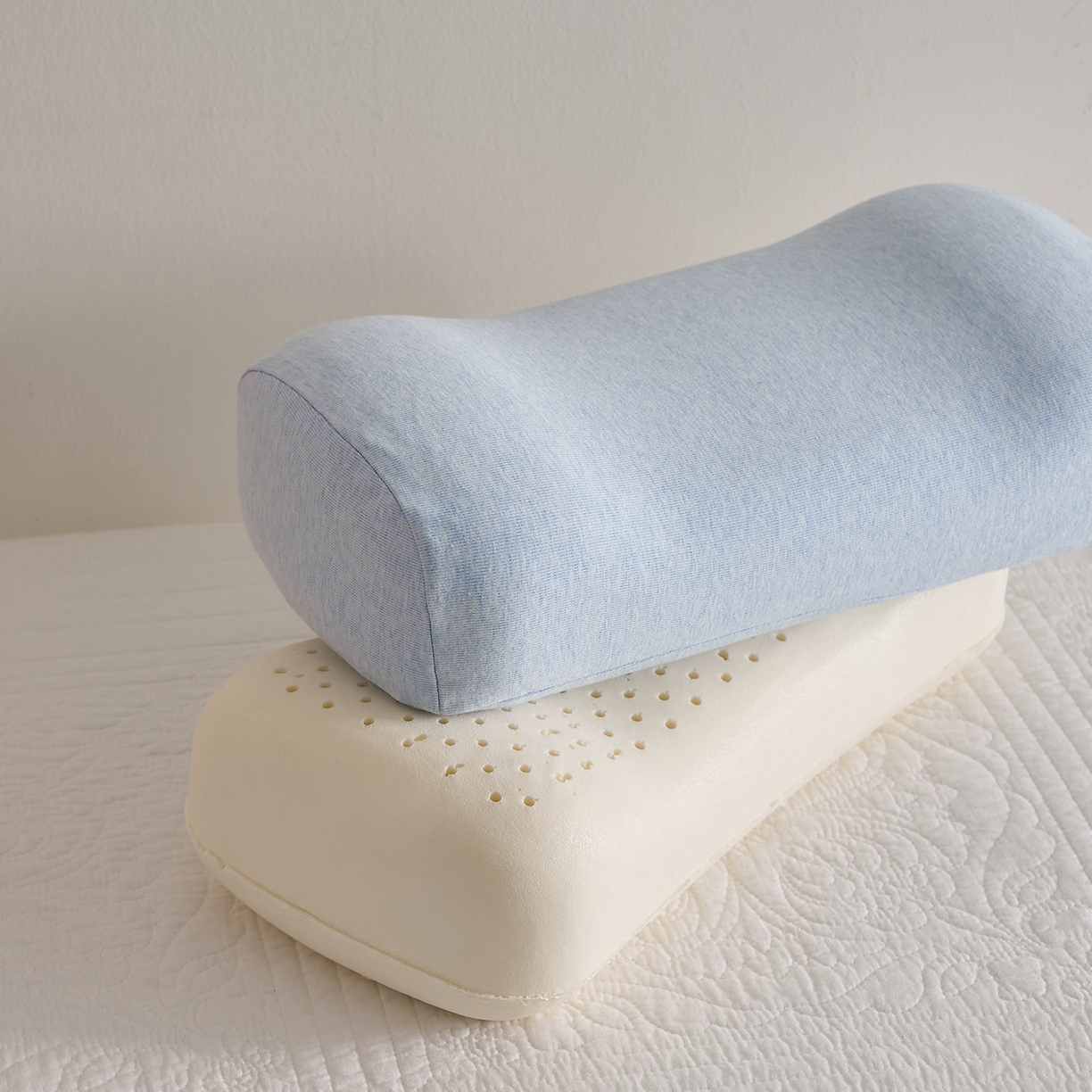 91家纺网 家纺一手货源 找家纺 乐可 2025新款针织棉乳胶便携枕头枕芯抱枕午睡枕露营枕 针织棉乳胶便携枕-XZ3天蓝