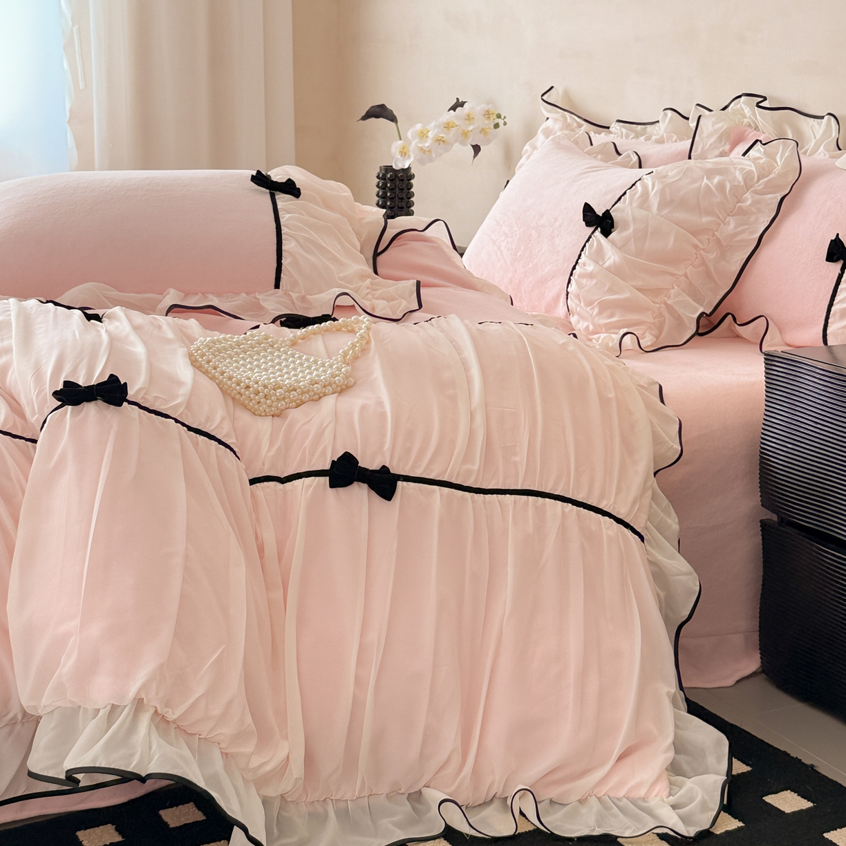 91家纺网 家纺一手货源 找家纺 米可 2025新款牛奶绒蕾丝花边四件套韩版法式公主风四件套~  安琪儿系列 安琪儿~粉