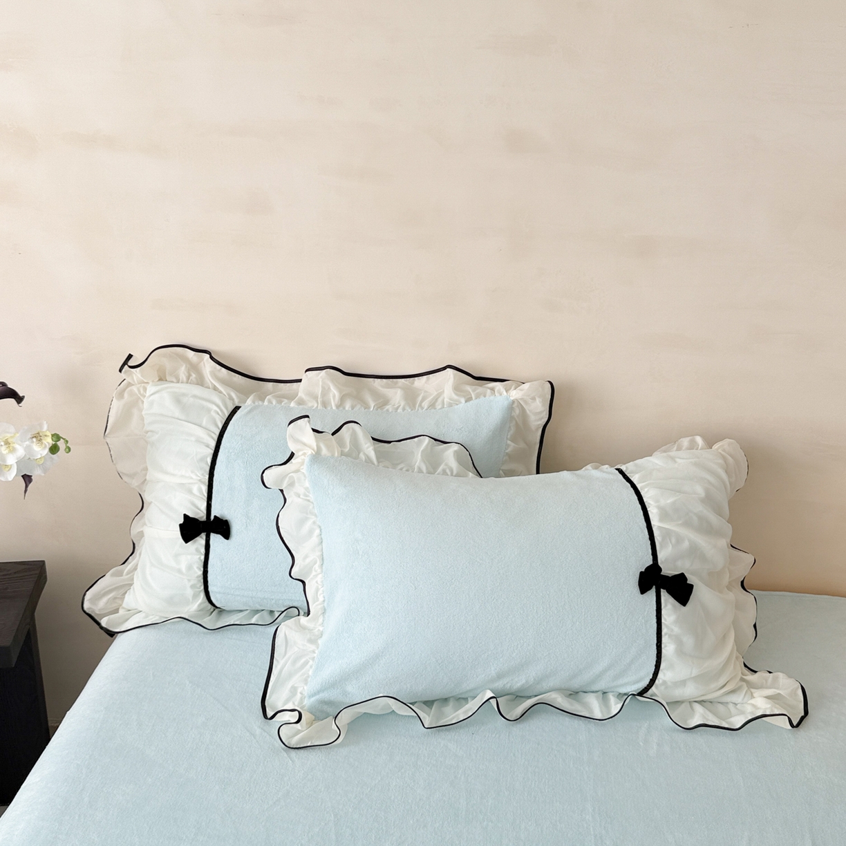 91家纺网 家纺一手货源 找家纺 米可 2025新款牛奶绒蕾丝花边四件套韩版法式公主风四件套~  安琪儿系列 安琪儿~蓝