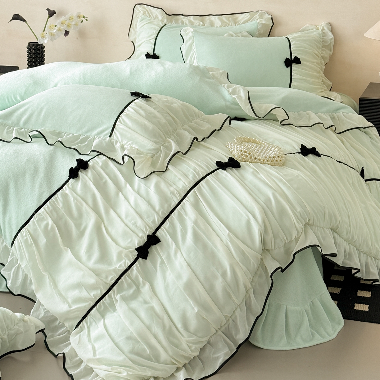 91家纺网 家纺一手货源 找家纺 米可 2025新款牛奶绒蕾丝花边四件套韩版法式公主风四件套~  安琪儿系列 安琪儿~绿