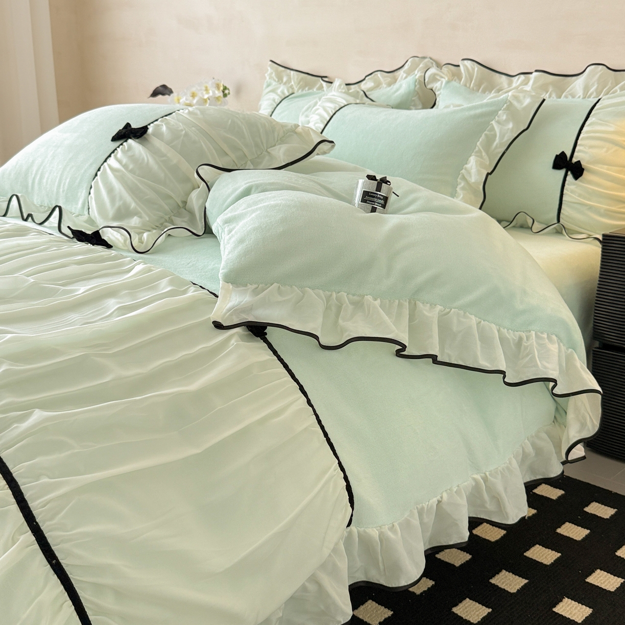 91家纺网 家纺一手货源 找家纺 米可 2025新款牛奶绒蕾丝花边四件套韩版法式公主风四件套~  安琪儿系列 安琪儿~绿