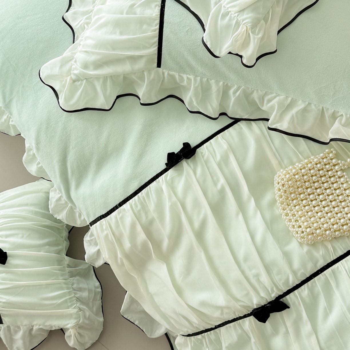 91家纺网 家纺一手货源 找家纺 米可 2025新款牛奶绒蕾丝花边四件套韩版法式公主风四件套~  安琪儿系列 安琪儿~绿