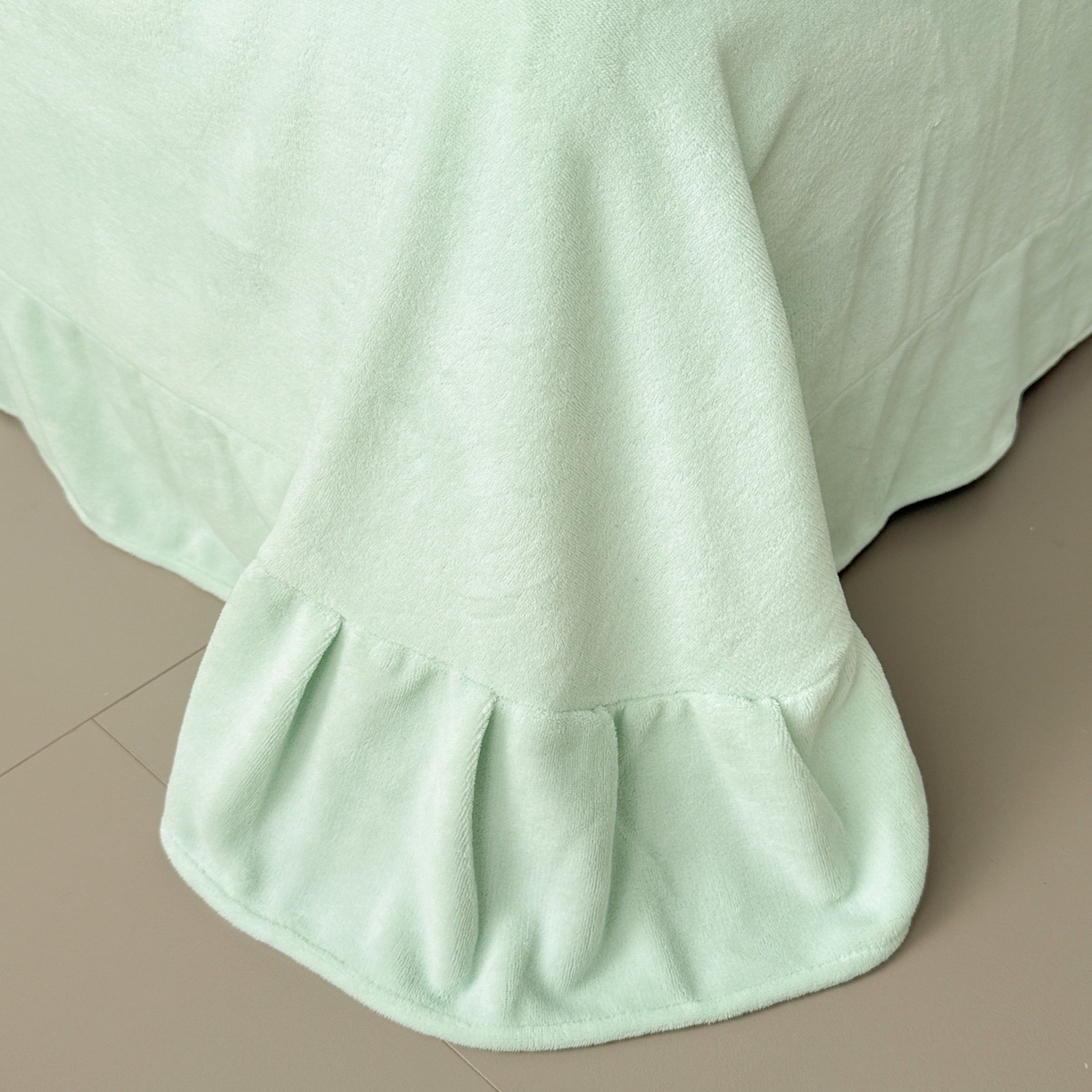 91家纺网 家纺一手货源 找家纺 米可 2025新款牛奶绒蕾丝花边四件套韩版法式公主风四件套~  安琪儿系列 安琪儿~绿