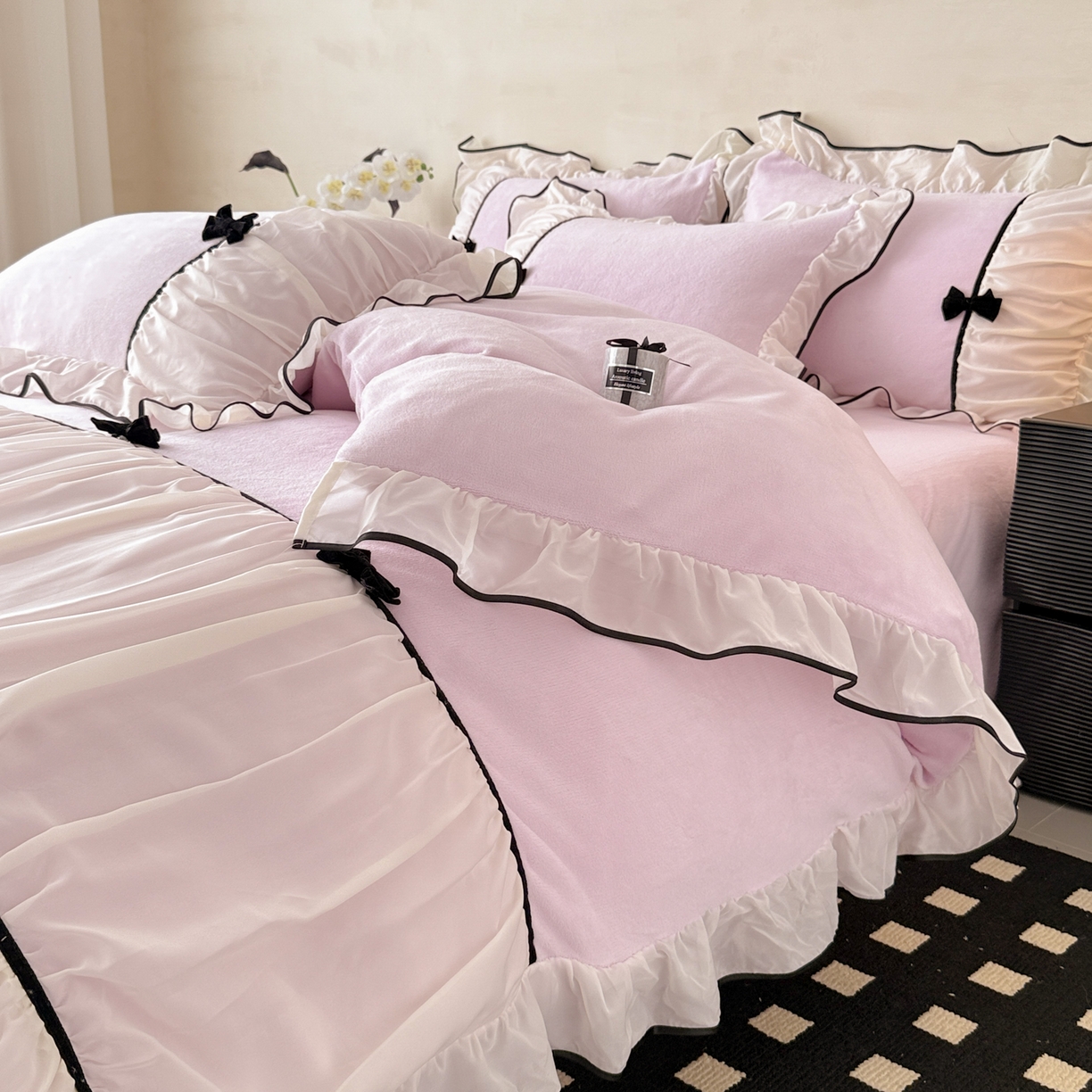 91家纺网 家纺一手货源 找家纺 米可 2025新款牛奶绒蕾丝花边四件套韩版法式公主风四件套~  安琪儿系列 安琪儿~紫