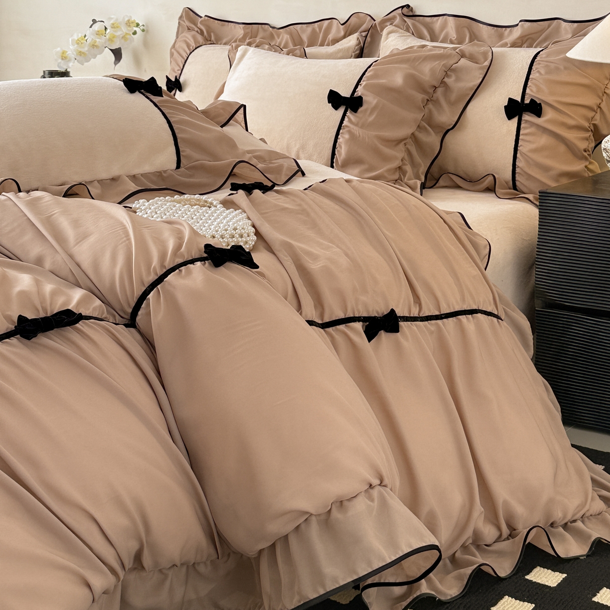 91家纺网 家纺一手货源 找家纺 （总）米可 2025新款牛奶绒蕾丝花边四件套韩版法式公主风四件套~  安琪儿系列