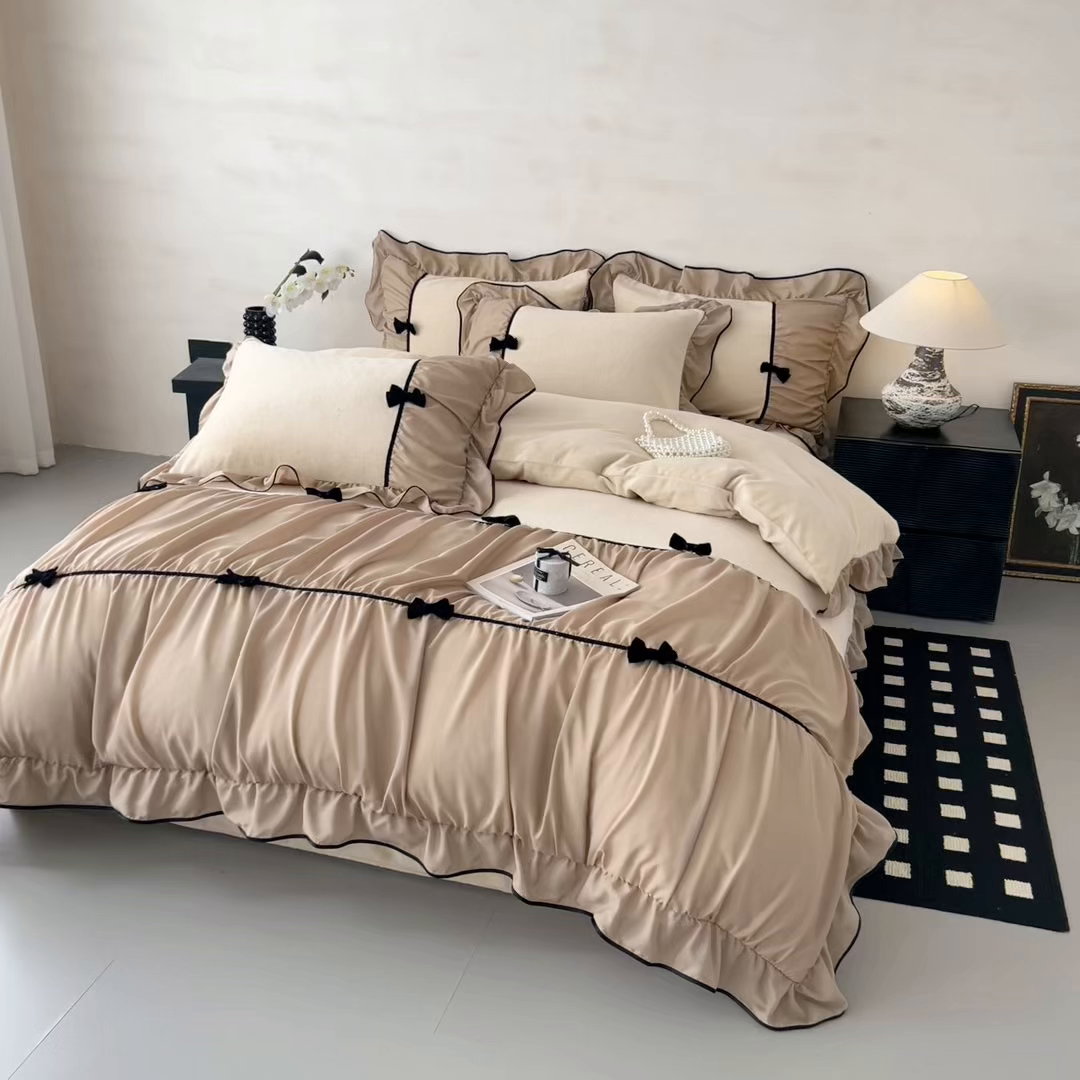 91家纺网 家纺一手货源 找家纺 （总）米可 2025新款牛奶绒蕾丝花边四件套韩版法式公主风四件套~  安琪儿系列