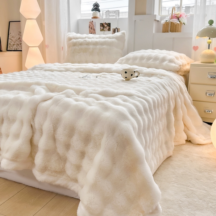 91家纺网 家纺一手货源 找家纺 （总）麒东家纺 2025新款加厚纯色兔毛绒泡泡单床单