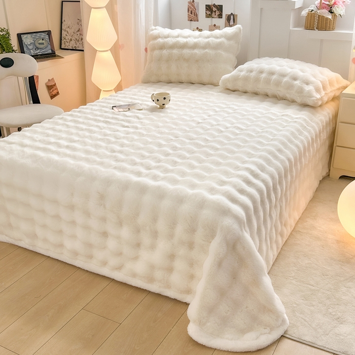 91家纺网 家纺一手货源 找家纺 （总）麒东家纺 2025新款加厚纯色兔毛绒泡泡单床单