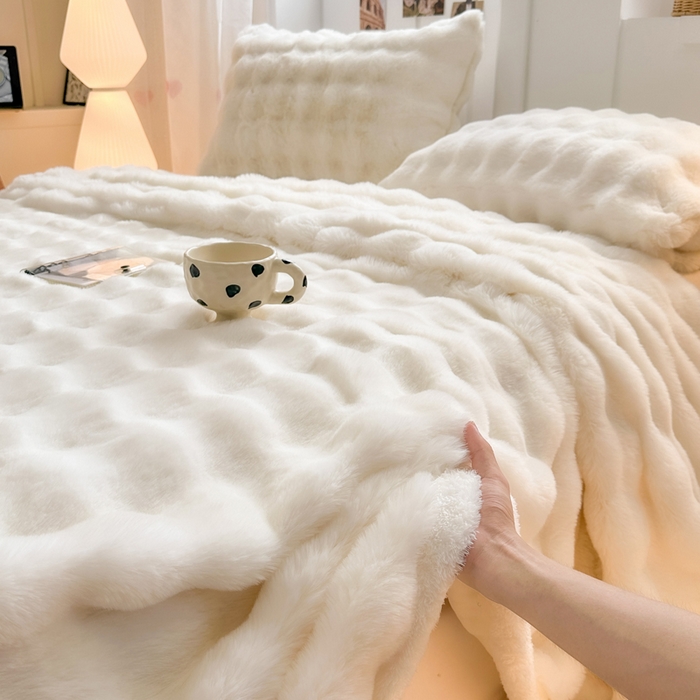 91家纺网 家纺一手货源 找家纺 （总）麒东家纺 2025新款加厚纯色兔毛绒泡泡单床单