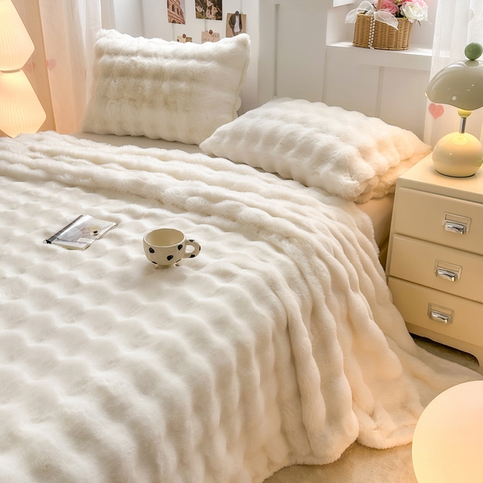91家纺网 家纺一手货源 找家纺 （总）麒东家纺 2025新款加厚纯色兔毛绒泡泡单床单