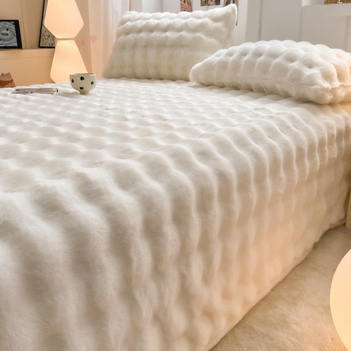 91家纺网 家纺一手货源 找家纺 （总）麒东家纺 2025新款加厚纯色兔毛绒泡泡单床单